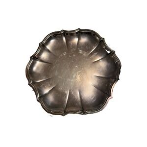 International Silver Co Scalloped Round Silver Plated Fluted Serving Tray 11.25"